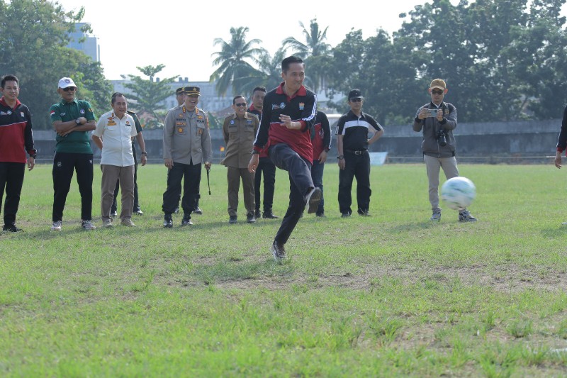 Ditandai dengan tendangan ke gawang, Sekretaris Daerah [Sekda] Ratu Dewa didampingi Kapolrestabes Kombes Pol Harryo Sugihartono  secara resmi membuka Turnamen U20 yang diikuti 17 klub di Kota Palembang pada Selasa 6 Juni 2023, pagi.