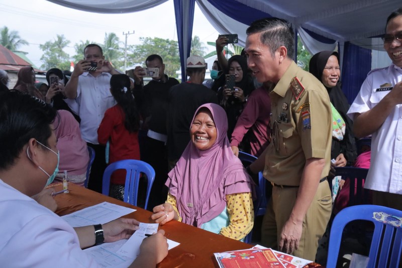 Sekretaris Daerah [Sekda] Kota Palembang Ratu Dewa melakukan peresmian Puskesmas Pembantu Kelurahan Pulokerto di Jalan Ryacudu RT 22, Kecamatan Gandus, Senin 12 Juni 2023.