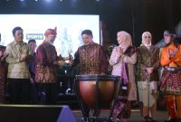 Pembukaan Festival Sriwijaya XXXI Tahun 2023, berlangsung di Pelataran Benteng Kuto Besak [BKB] Palembang, Kamis 22 Juni 2023, malam.