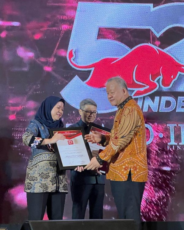 PT Bukit Asam Tbk (PTBA), anggota Grup MIND ID, meraih penghargaan dalam acara Malam Apresiasi Emiten yang digelar bersaman dengan Launching Indeks Tempo - Idnfinancials52 di Jakarta, Jumat 23 Juni 2023.