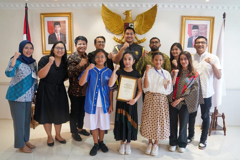 Menpora Dito Ariotedjo menerima Federasi Cheerleading Seluruh Indonesia (FCSI) di Kemenpora, Jakarta, Kamis (10/8).