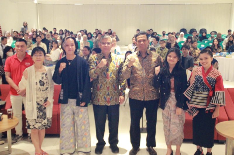 Sesdep Pemberdayaan Pemuda Esa Sukmawijaya menghadiri peringatan Hari Pemuda Internasional di Perpusatakaan Nasional RI, Jakarta, Sabtu (12/8)