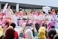 Istana Berkebaya di depan Istana Merdeka, Jakarta, Minggu (06/08/2023). (Foto: BPMI Setpres)