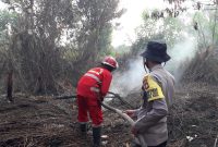 Tim Satgas Dalkarhutla terus berjuang melakukan pemadaman lanjutan di wilayah Kalimantan Barat