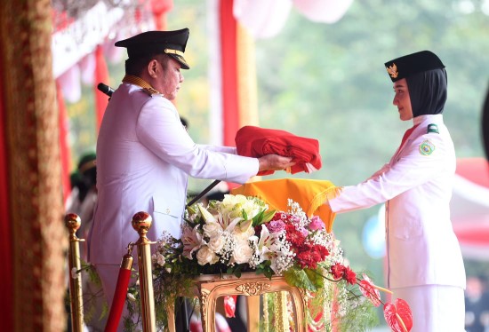 Gubernur Sumsel H Herman Deru bertindak sebagai Inspektur Upacara (Irup) peringatan ke-78 hari kemerdekaan Republik Indonesia (RI) tahun 2023. 