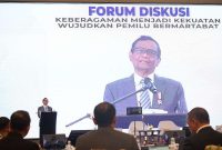 Menko Polhukam Mahfud MD saat menjadi pembicara kunci pada Forum Diskusi “Keberagaman Menjadi Kekuatan Wujudkan Pemilu Bermartabat” di Bandung, Jawa Barat, Rabu (13/9/2023) 