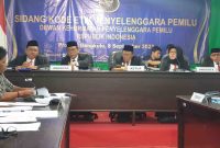 Suasana persidangan perkara anggota KPU Kabupaten Bengkulu Utara Aris Silaswan oleh DKPP RI di Kantor Bawaslu Bengkulu, Provinsi Bengkulu, Jumat (8/9/2023)