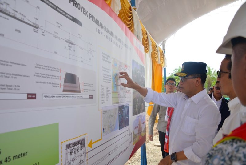 Menhub RI Budi Karya Sumadi, Jumat (22/9), mengecek progres pembangunan Bandara VVIP  di Ibu Kota Nusantara (IKN) Kabupaten Penajam Paser Utara, Provinsi Kalimantan Timur