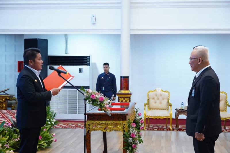 Gubernur Sumsel H Herman Deru yang  juga selaku Pemegang Saham Pengendali Bank SumselBabel [BSB] secara resmi mengukuhkan Normandi Akil selaku Komisaris Independen Perseroan serta Arief Yulianto selaku Direktur Operasional [Dirops] BSB. 