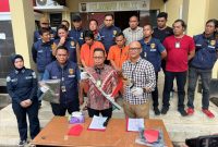 Direktur Reserse Kriminal Umum [Dirreskrimum] Polda Sumsel Kombes Pol M Anwar Reksowidjojo dalam keterangan terkait penjelasan motif kedua tersangka [Kakak Adik] dalam pembunuhan terhadap adik Bupati Muratara di Mapolda Sumsel, Jumat 8 September 2023.