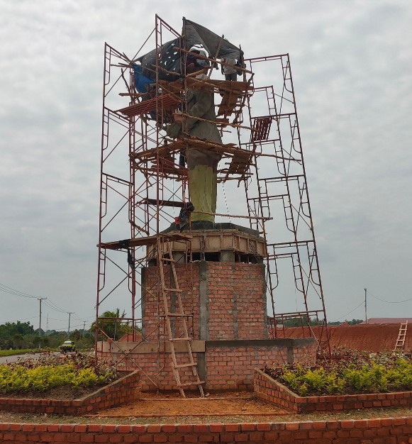 Pembangunan Patung Bung Karno di Kabupaten Banyuasin Tuai Kontroversi | Foto: WIDEAZONE.com - Nefriyu
