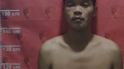 Tersangka Syaiful Bahri, pelaku pencurian handphone milik pedagang nasi goreng diamankan di Mapolsek Plaju