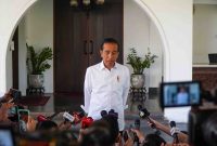 Presiden RI Joko Widodo saat memberikan keterangan pers, Jumat (6/10/2023) di Istana Merdeka, Jakarta (foto: Setpres)
