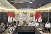 Sejumlah menteri menggelar rapat  membahas kebijakan tentang bahan impor ilegal