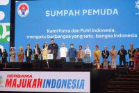 Menpora Dito pada peringatan Hari Sumpah Pemuda (HSP) ke-95 di Halaman Monumen Nasional (Monas), Sabtu (28/10) malam