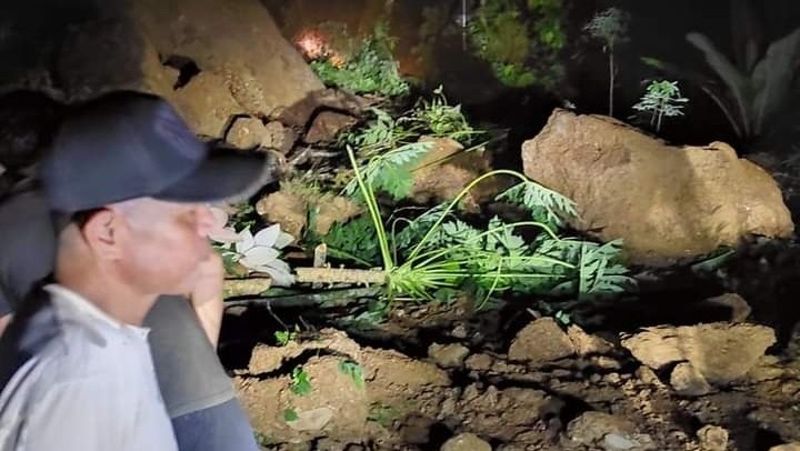 Tim gabungan masih terus berupaya mencari korban hilang akibat terseret longsor di Jalan Lintas Medan, Desa Lae Ikan, Kecamatan Penanggalan, Kota Subulussalam, Provinsi Aceh, yang terjadi pada Jumat (27/10) malam. (BPBD Kota Subulussalam)