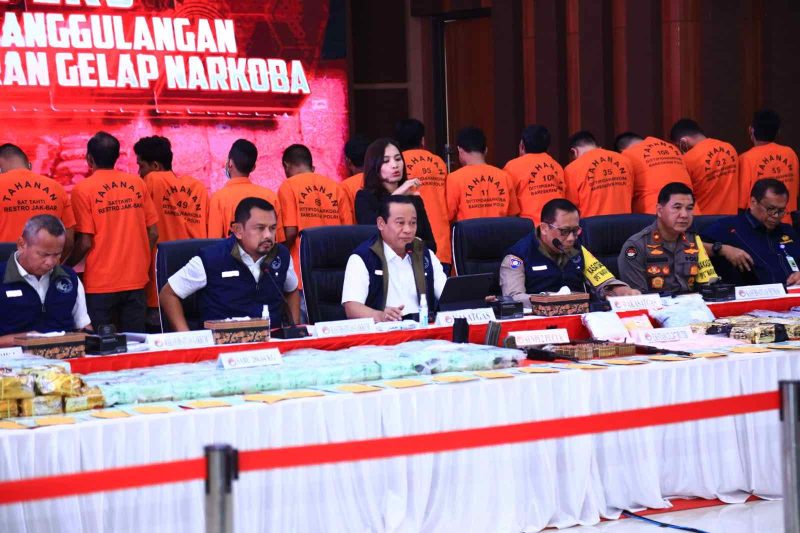 Kasatgas P3GN Irjen Pol Asep Edi Suheri saat memberikan keterangan pers