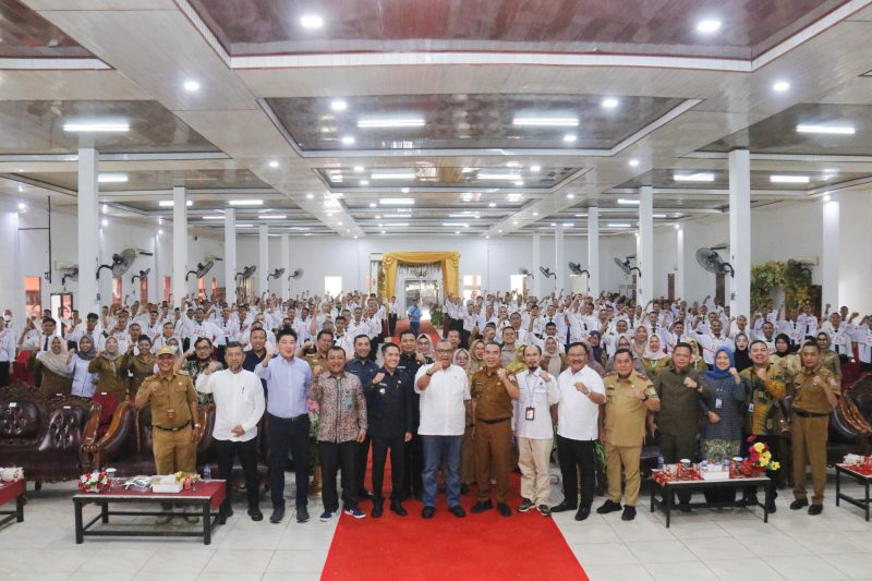 Bersama Wakil Menteri Ketenagakerjaan (Wamenaker) Afriansyah Noor, PJ Walikota Palembang Ratu Dewa meresmikan pembukaan rekrutmen program magang kerja ke Jepang, Selasa 10 Oktober 2023.