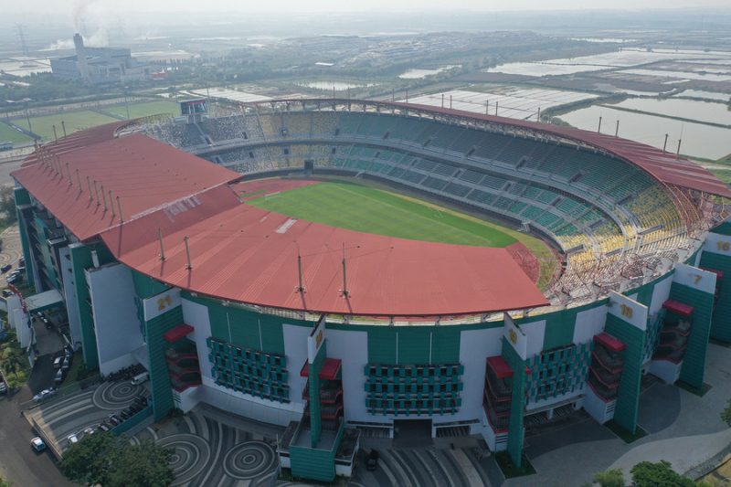 Stadion Gelora Bung Tomo (GBT) Surabaya