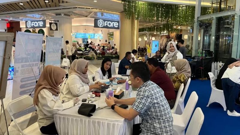 Nusalima Medika, anak perusahaan PTPN V, melakukan pemeriksaan kesehatan gratis di Kota Pekanbaru dalam rangka Hari Kesehatan Nasional.