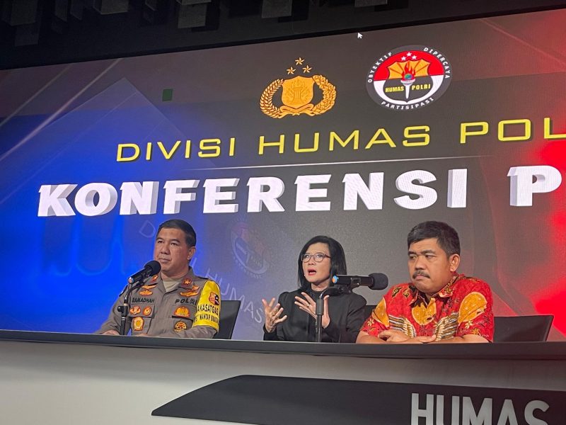 Juru Bicara Densus 88 Anti Teror Polri Kombes Pol Aswin Siregar saat memberikan keterangan pers
