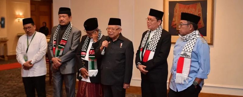 Wapres RI KH Ma'ruf Amin dalam keterangan pers usai menghadiri Rapat Paripurna Dewan Pimpinan Majelis Ulama (MUI) Tahun 202