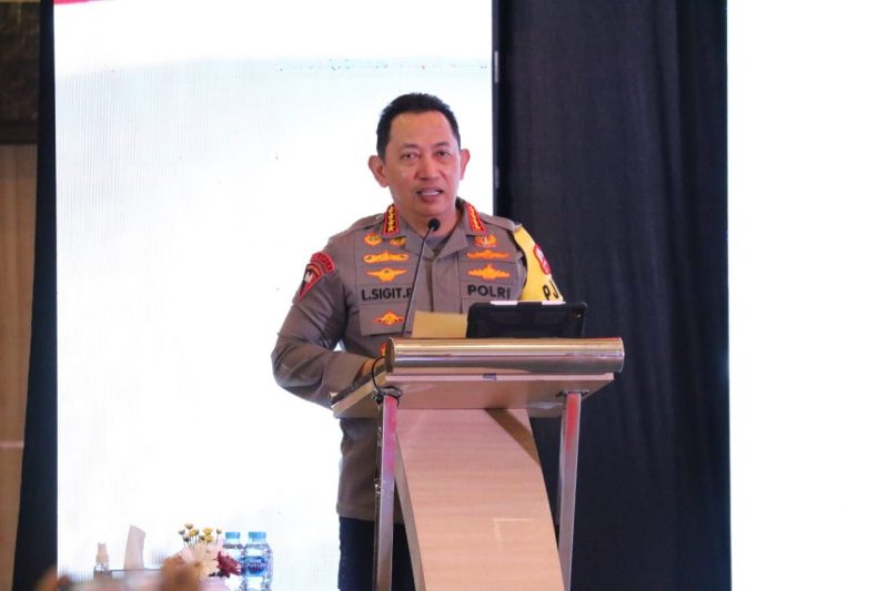 Kapolri Jenderal Polisi Drs Listyo Sigit  