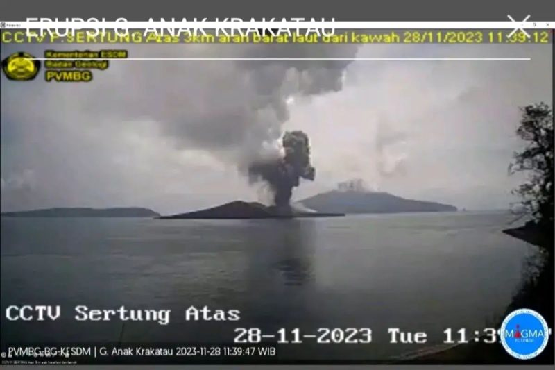 Kondisi Gunung Anak Krakatau masih mengalami erupsi 