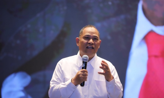 Anggota Bawaslu Totok Hariyono JDIH Bawaslu Provinsi Banten Award Tahun 2023”, Jumat (10/11/2023)