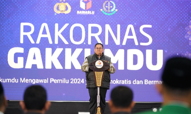 Ketua Bawaslu Rahmat Bagja saat memberikan arahan dalam Rapat Koordinasi Nasional Sentra Gakumdu  di Jakarta