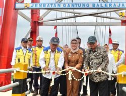 Menteri PUPR Resmikan Jembatan Gantung Baleraja