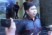 Kasubdit 4 Jatanras Ditreskrimum Polda Metro Jaya, AKBP Dr H Samian SH SIK MSi saat memberikan keterangan pers