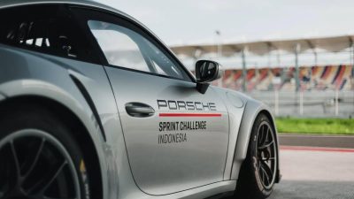 Mobil balap Porsche 911 GT3 Cup telah tiba di Pertamina Mandalika International Circuit. (Dok. ITDC)