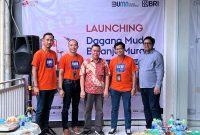 Bank BRI Regional Office Palembang meluncurkan program dagang mudah belanja murah di 13 pasar tradisional di wilayah Jambi, Palembang dan Bangka Belitung.