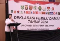 Ketua DPRD Provinsi Sumatera Selatan Dr Hj RA Anita Noeringhati SH MH menghadiri “Deklarasi Pemilu Damai” yang digelar Kepolisian Daerah (Polda) Sumatera Selatan (Sumsel) bertempat di Ballroom Golden Sriwijaya, Senin 27 November 2023.