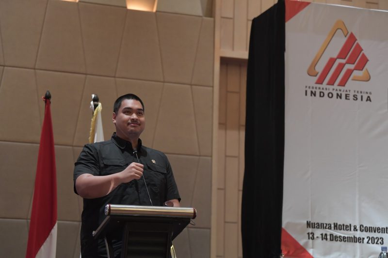 Menpora RI, Dito Ariotedjo saat membuka Musyawarah Federasi Panjat Tebing Indonesia (FPTI) 2023