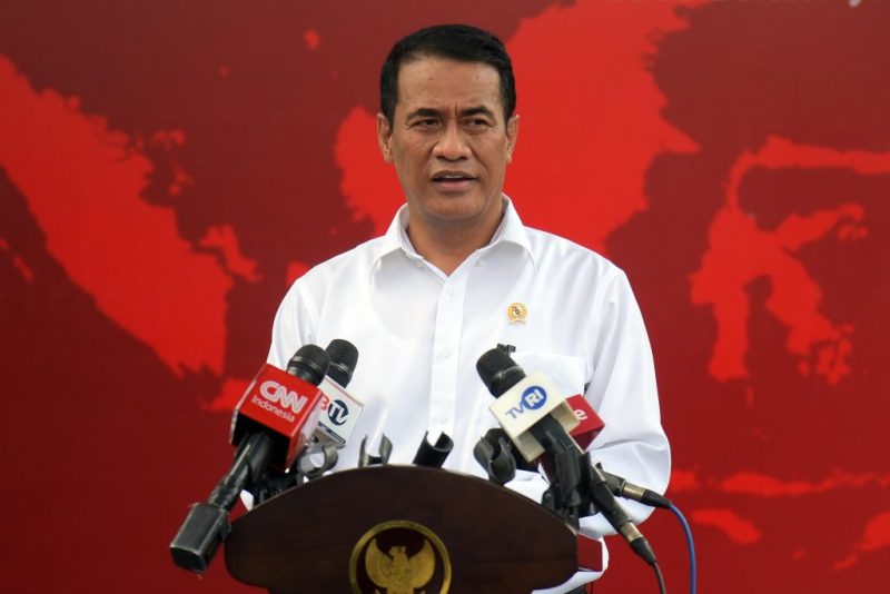 Mentan Andi Amran Sulaiman memberikan keterangan pers di Komplek Istana Kepresidenan Jakarta