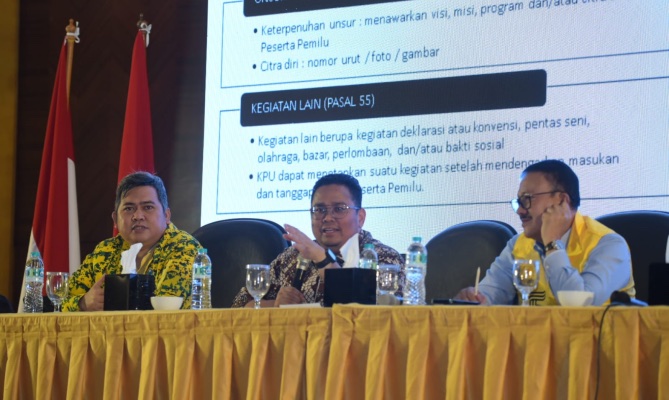 Ketua Bawaslu Rahmat Bagja saat menjadi narasumber dalam giat yang diadakan DPP Partai Golkar di Jakarta, Senin (4/12/2023)