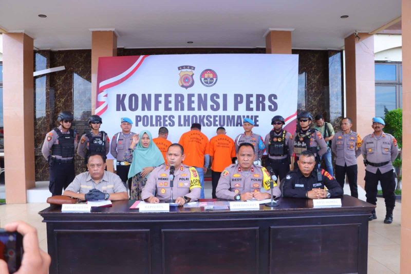 Kapolres Lhokseumawe, AKBP Henki Ismanto saat menggelar konferensi pers