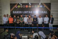 Konferensi pers usai  Rakor Lintas Sektoral bersama seluruh instansi terkait memastikan keamanan dan kesiapan layanan masyarakat jelang nataru