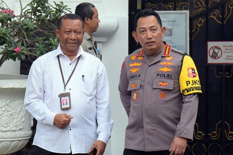 Kapolri Jenderal Listyo Sigit Prabowo usai mengikuti SKP di Istana Negara, Jakarta, Senin (11/12/2023