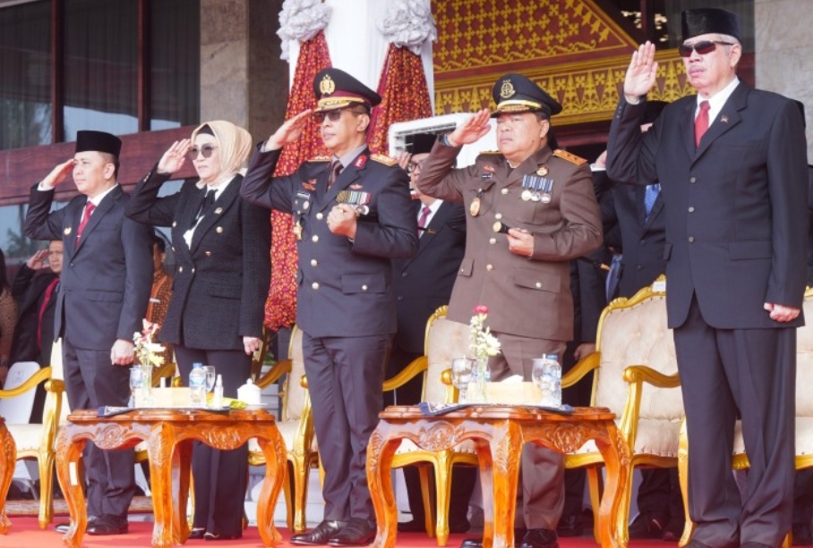Ketua DPRD Provinsi Sumatera Selatan, Dr Hj RA Anita Noeringhati SH MH aktif berpartisipasi menghadiri rangkaian peringatan Hari Ulang Tahun [HUT] ke-78 Tentara Nasional Indonesia (TNI) tahun 2023.