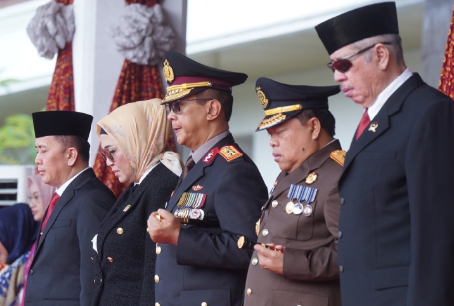 Ketua DPRD Provinsi Sumatera Selatan, Dr Hj RA Anita Noeringhati SH MH aktif berpartisipasi menghadiri rangkaian peringatan Hari Ulang Tahun [HUT] ke-78 Tentara Nasional Indonesia (TNI) tahun 2023.