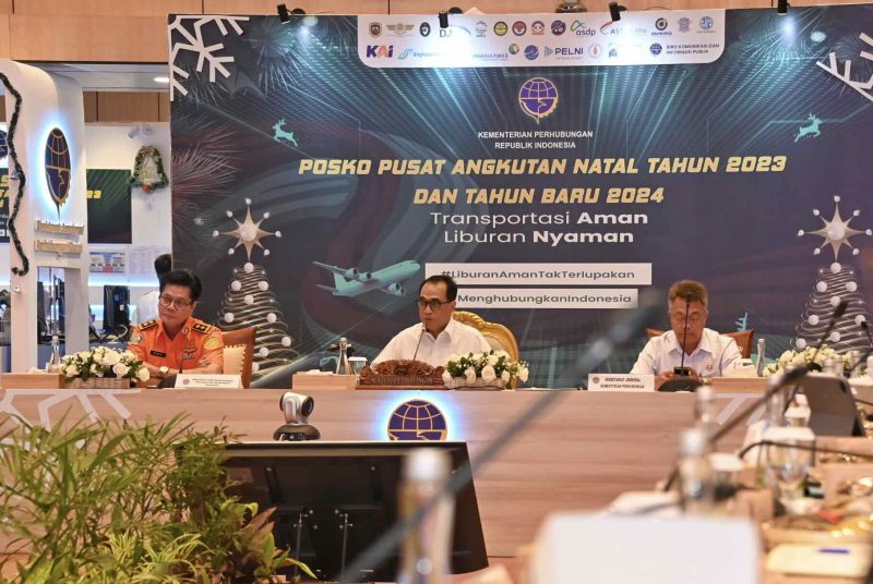 Menteri Perhubungan Budi Karya Sumadi resmi menutup Posko Pusat Angkutan Natal 2023 dan Tahun Baru 2024 di Kantor Pusat Kementerian Perhubungan Jakarta, Kamis (4/1)
