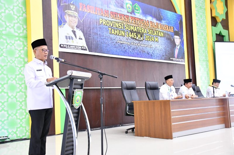 Kakanwil Kemenag Sumsel H Syafitri Irwan saat sambutan di acara Seleksi Petugas Haji Daerah (PHD) tahun 2024 