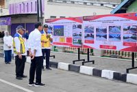 Presiden Jokowi meninjau ruas Jalan Surakarta-Gemolong (Sragen)-Purwodadi di Desa Ngandul, Kabupaten Sragen, Jawa Tengah, Selasa (23/01/2024) (Foto: BPMI Setpres)
