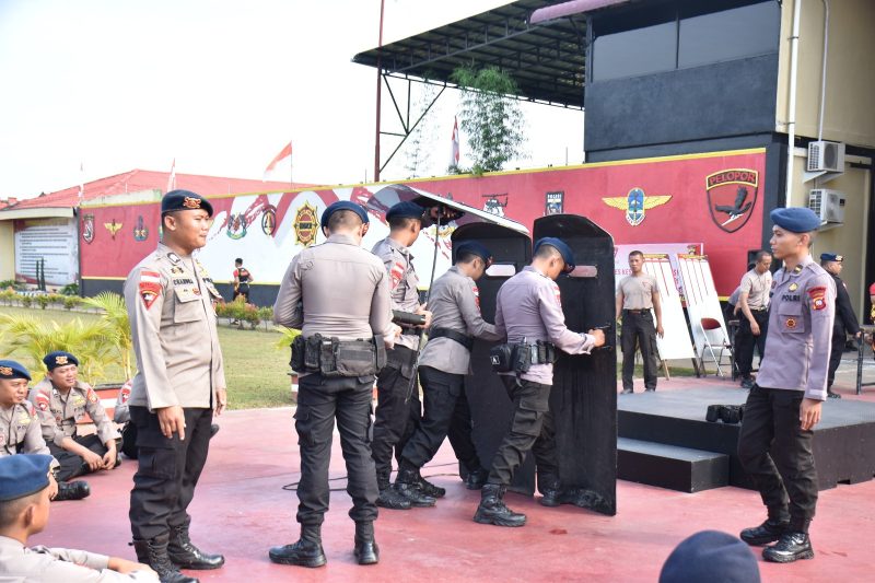 Latihan kemampuan PHH Satbrimob Polda Kalbar