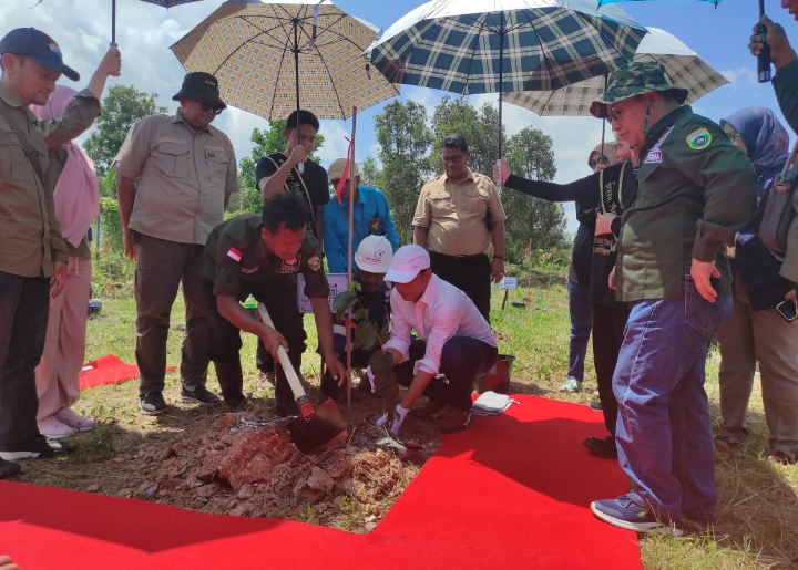 Direktorat Jenderal Planologi Kehutanan dan Tata Lingkungan, Kementerian Lingkungan Hidup dan Kehutanan [Dirjen PKTL-KLHK] pada Sabtu 20 Januari 2024 meninjau lokasi pelaksanaan rehabilitasi DAS yang dilakukan oleh kedua KKKS ini di Sumatera Selatan.