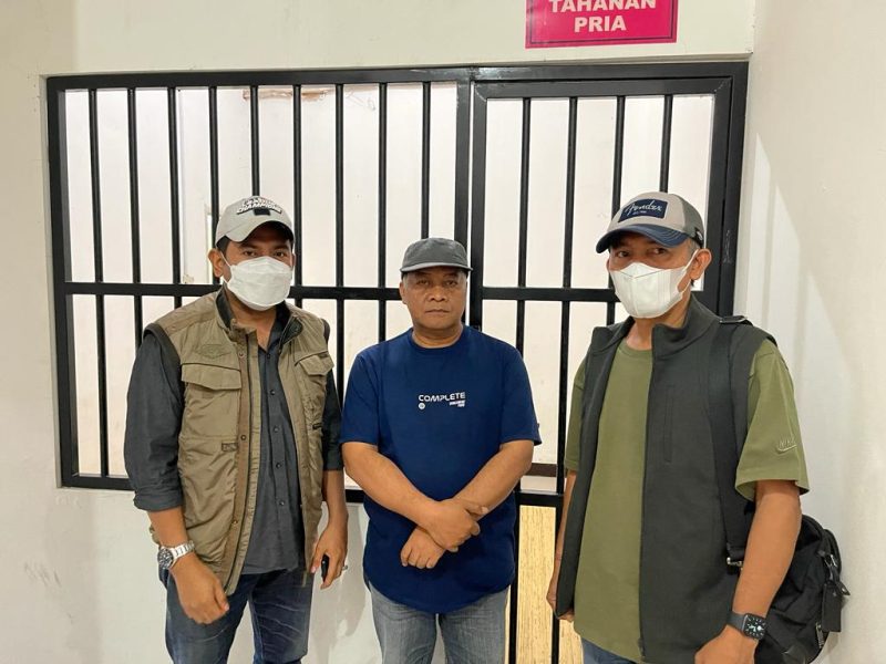 Tim Tangkap Buronan [Tabur] Kejaksaan Agung [Kejagung] berhasil meringkus terpidana korupsi Suradi SH yang masuk dalam daftar pencarian orang [DPO] asal Kejaksaan Tinggi Jawa Timur [Kejati Jatim] di Jalan Babakan Madang, Bogor, Jawa Barat, sekura pukul 14.00 WIB, Kamis 15 Februari 2024.