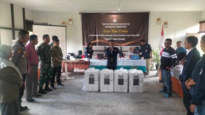 Polres Kubu Raya, Kalimantan Barat [Kalbar] memastikan rapat Pleno Pemilu 2024 di tingkat Kecamatan Kabupaten Kubu Raya berjalan aman dan kondusif.